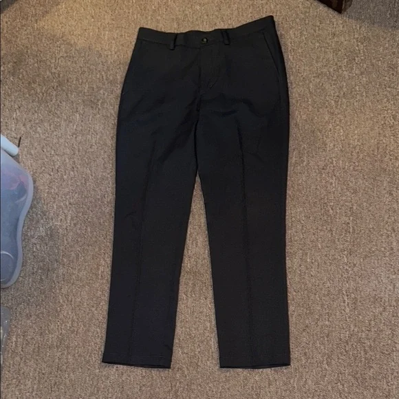 Men’s Haggar Tailored Black Dress Pants - Picture 1 of 5